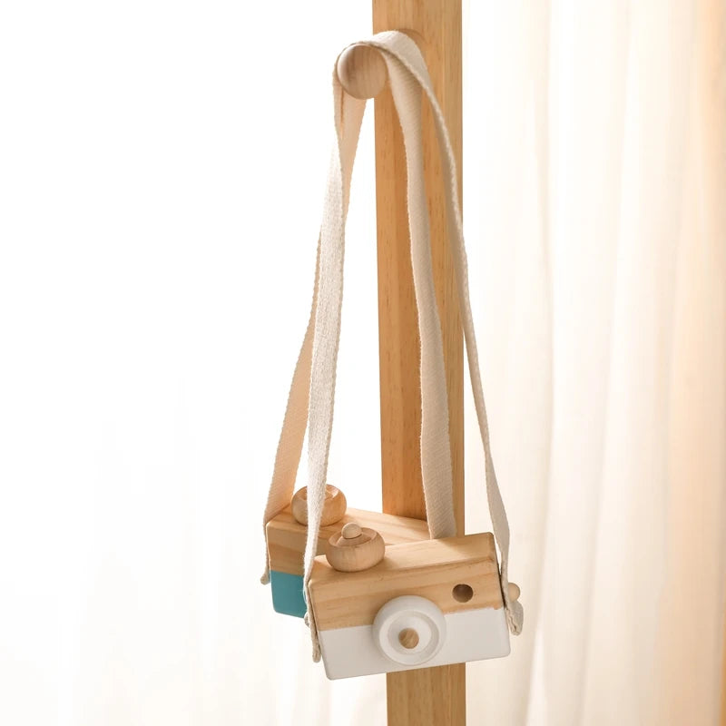 Wooden Fashion Camera Baby Toys Pendant Wooden Pattern Presents Nursing Gift Outdoor Toy Baby's Room Wooden Decoration