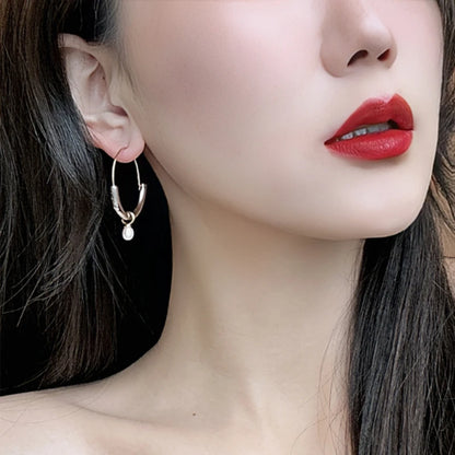 Modern Jewelry Cool Metal Hoop Earrings Trend New High Quality Small Pearl Dangle Drop Earrings