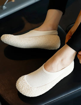 Ultra Lightweight Indoor Fitness Sneakers with Silent Anti Slip Soft Bottom Yoga Jump Rope Exercise Aerobic Training