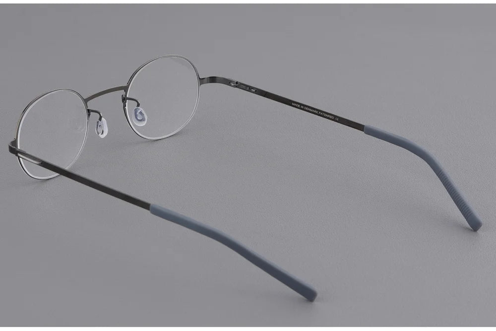Small Face Round Titanium Screwless Eyeglasses Frame