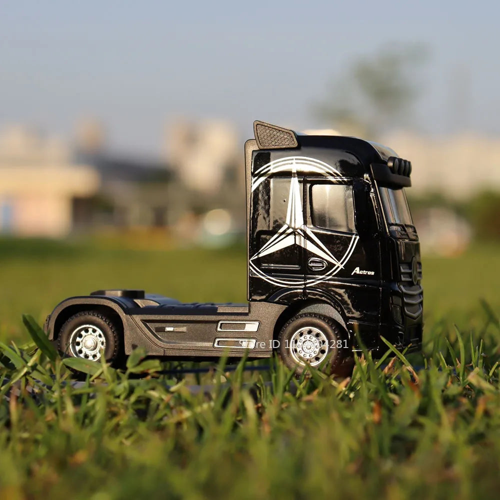 1:50 American Trailer Transport Vehicle Diecast Alloy Front End Container Truck Models Toys Sound Light Cars for Boys Xmas Gifts