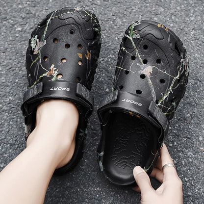 Summer Couples Sandals Men Outdoor Garden Clogs Hole Male Casual Shoes Fashion Water Shoes Comfort Home Soft Slippers