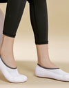 Ultra quiet and lightweight indoor sports shoes with anti slip and shock-absorbing soft soles