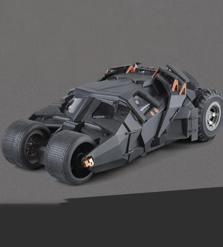 1:18 Batmobile Tumbler Alloy Diecast Model Sound Light Car Spray Function Toy Display Ornament Toys For Gift For