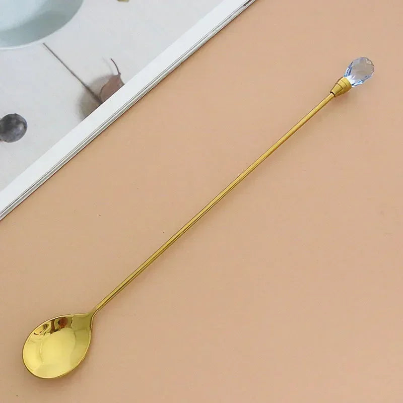4pcs Diamond Coffee Spoon Stainless Steel Long Stirring Spoon Exquisite Crystal Teaspoon for Cafe Ice Cream Dessert Cocktail Mug