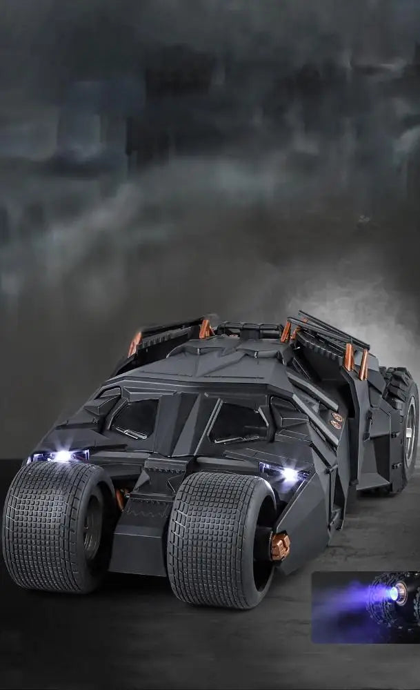 1:18 Batmobile Tumbler Alloy Diecast Model Sound Light Car Spray Function Toy Display Ornament Toys For Gift For