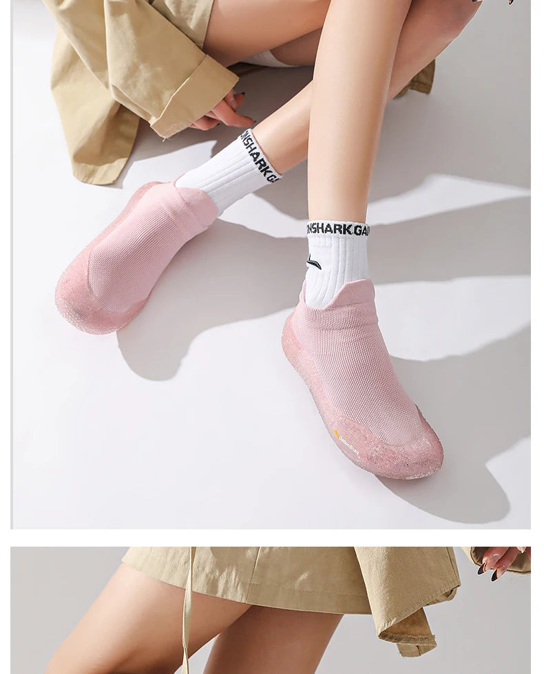 Silent Indoor Sports Shoes and Socks Gym Ultra Lightweight Shock Absorbent Breathable Anti Slip Soft Bottom Yoga