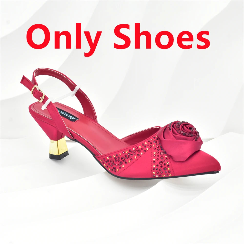 Italian Wedding Matching Shoes and Bags Decorated with Handmade Flowers Diamonds Pointed Toe Women Pumps with Purse