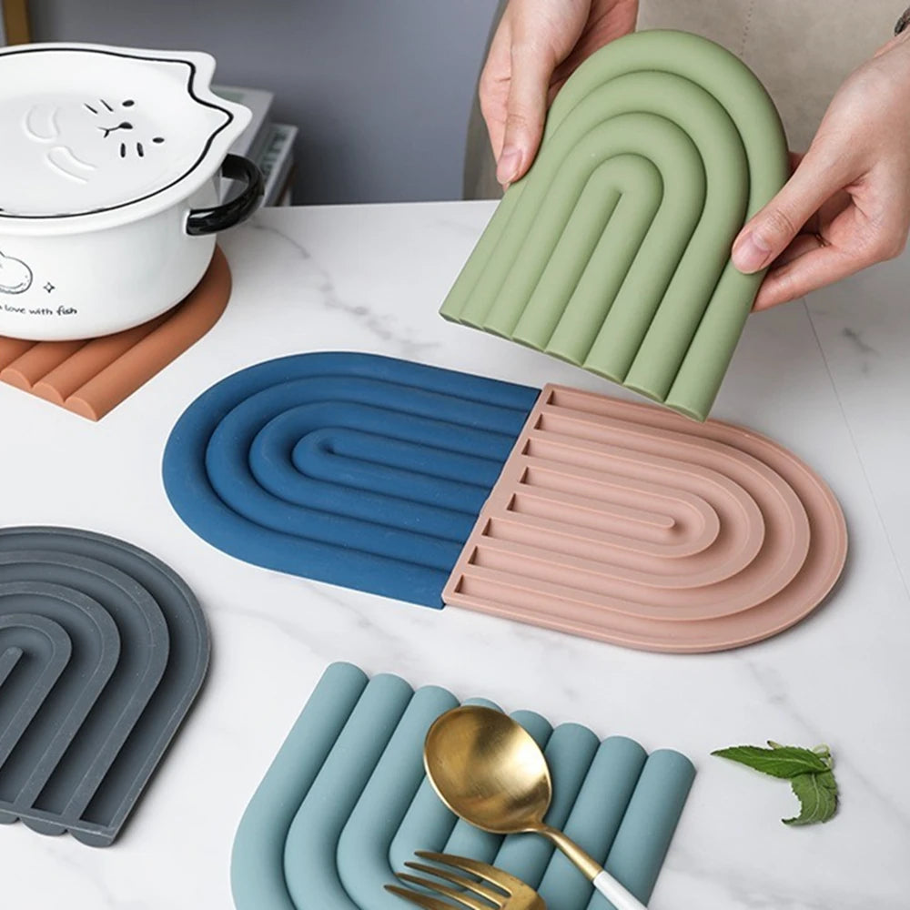 Non-Slip Rainbow Shape Tableware Insulation Mat Silicone Heat insulation Pad Tableware Placement Stackable Coffee Cup Coasters