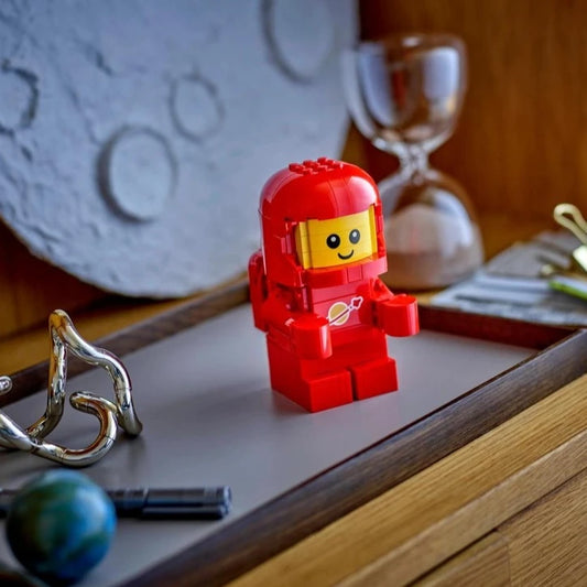 250PCS Space Up-Scaled Astronaut Model Building Blocks Diy Classic Creative Assembly Educational Toys Birthday Gifts