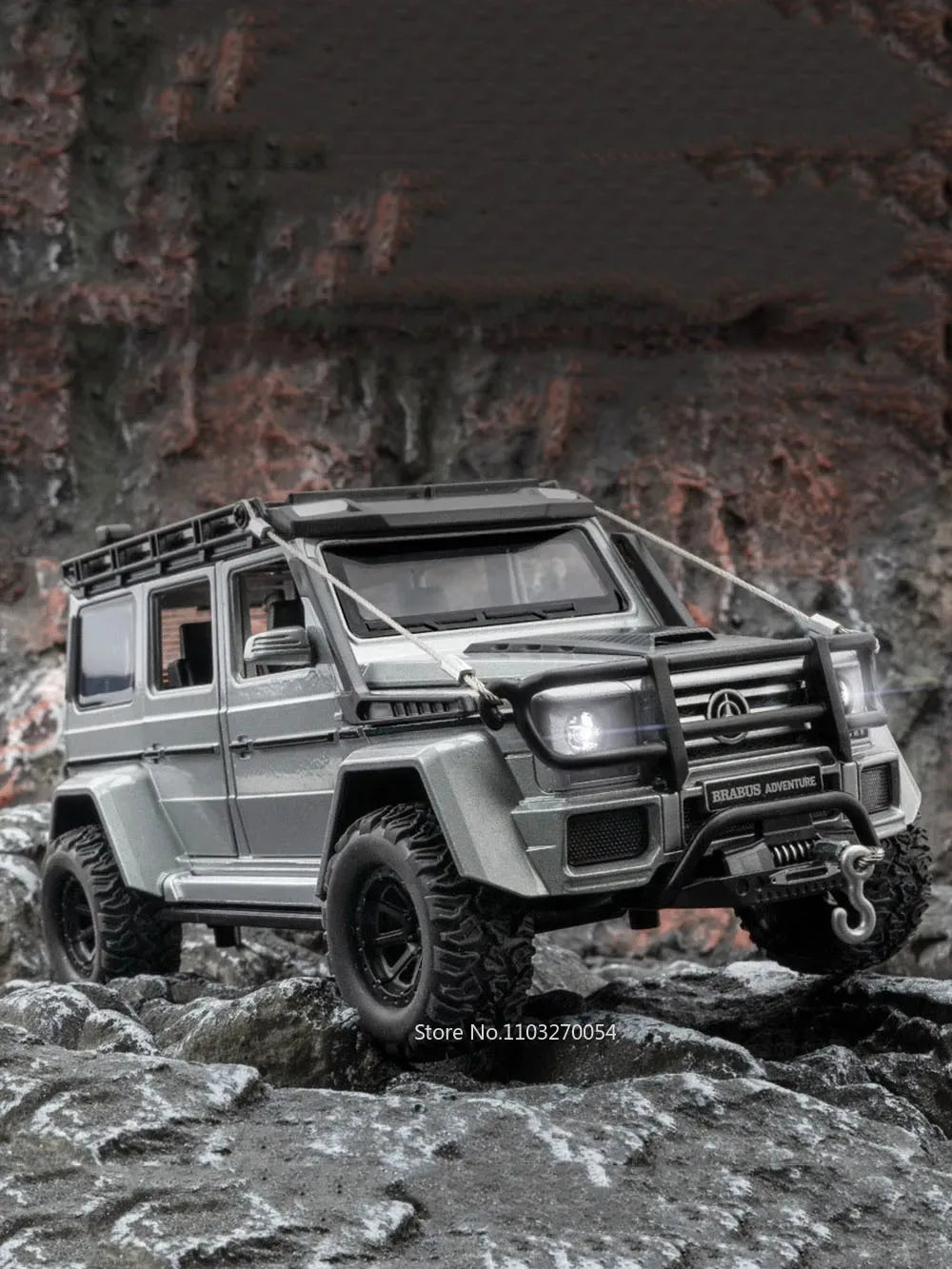 1:24 G63 G550 Diecast Alloy Miniature Model Toys Cars Sound Light Pull Back Doors Opened Off-road Vehicles Boys Birthday Present