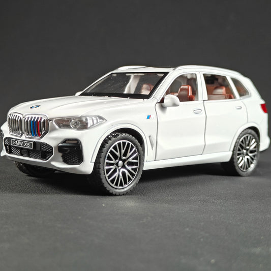 1/32 Scale BMW X5 SUV Alloy Car Diecast Model Pull Back  Toy Collection Of Hobby Decorative Fine Ornaments Gifts
