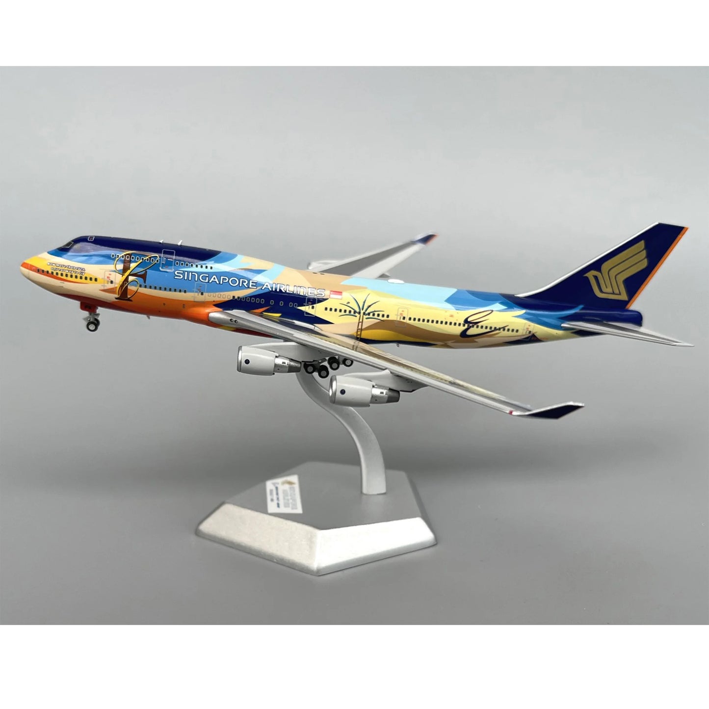 Singapore Airlines B747-400 1:400 Diecast Aircraft Model