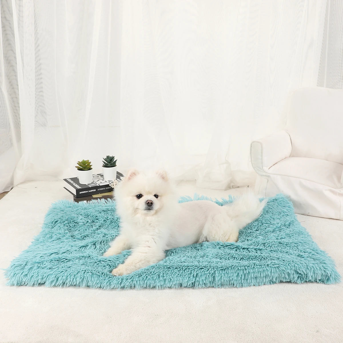 Washable Plush Pet Blanket Bed Mat for Dogs and Cats