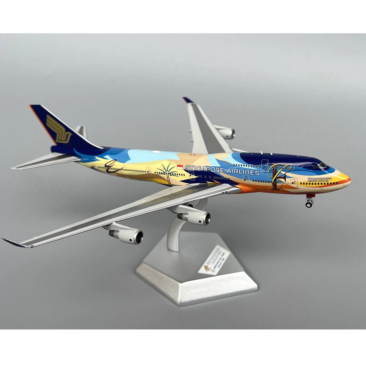 Singapore Airlines B747-400 1:400 Diecast Aircraft Model