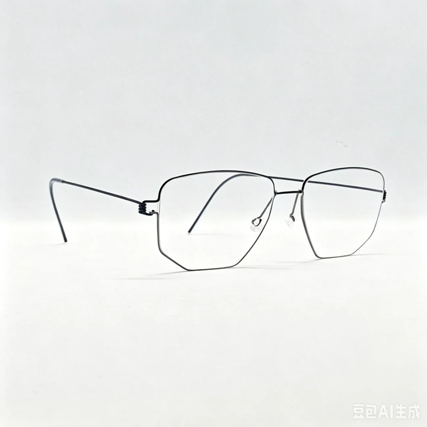 Irregular Polygon Titanium Screwless Eyeglasses Frame