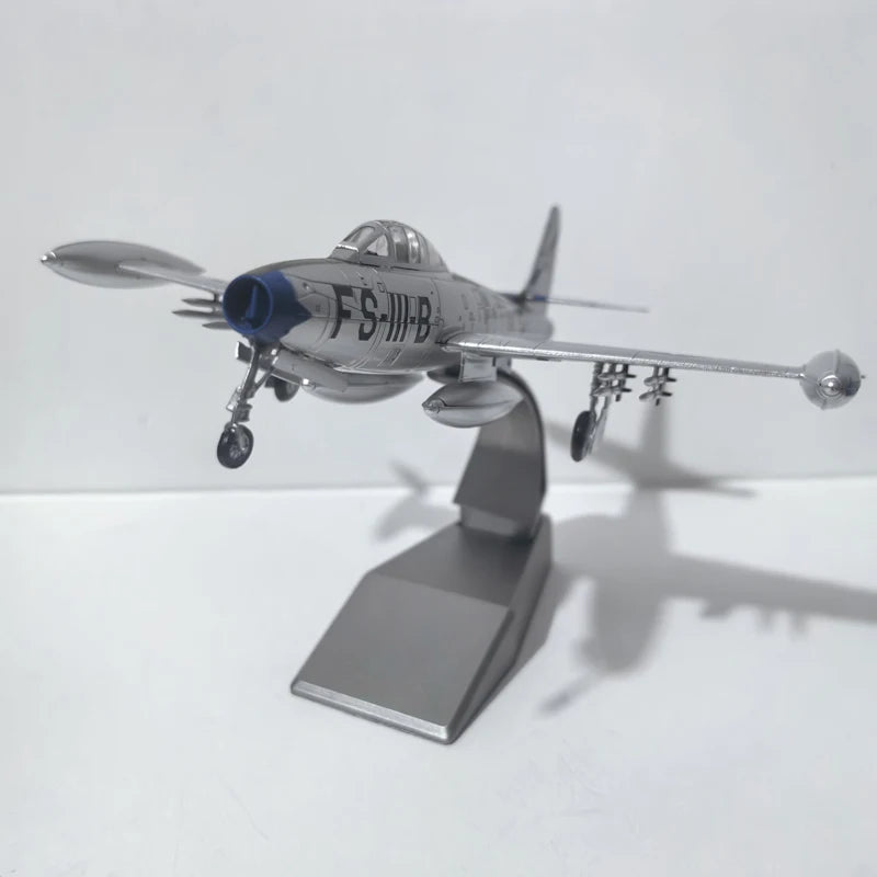 1/72 F-84 Thunderjet Fighter Diecast Military Aircraft Model