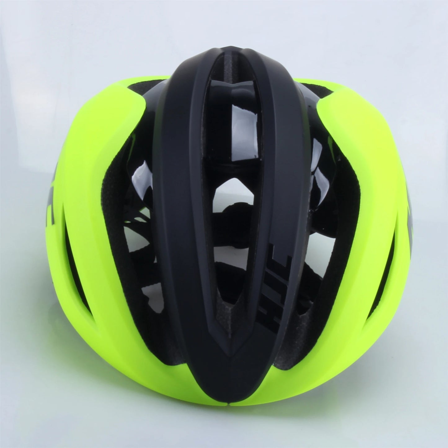 Ultra Light Cycling Helmet Matte Finish Road And Mountain Bike Safety Helmet