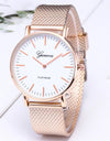 Luxury Wrist Watches for Women Fashion Quartz Watch Silicone Band Dial Women Casual Ladies Watch