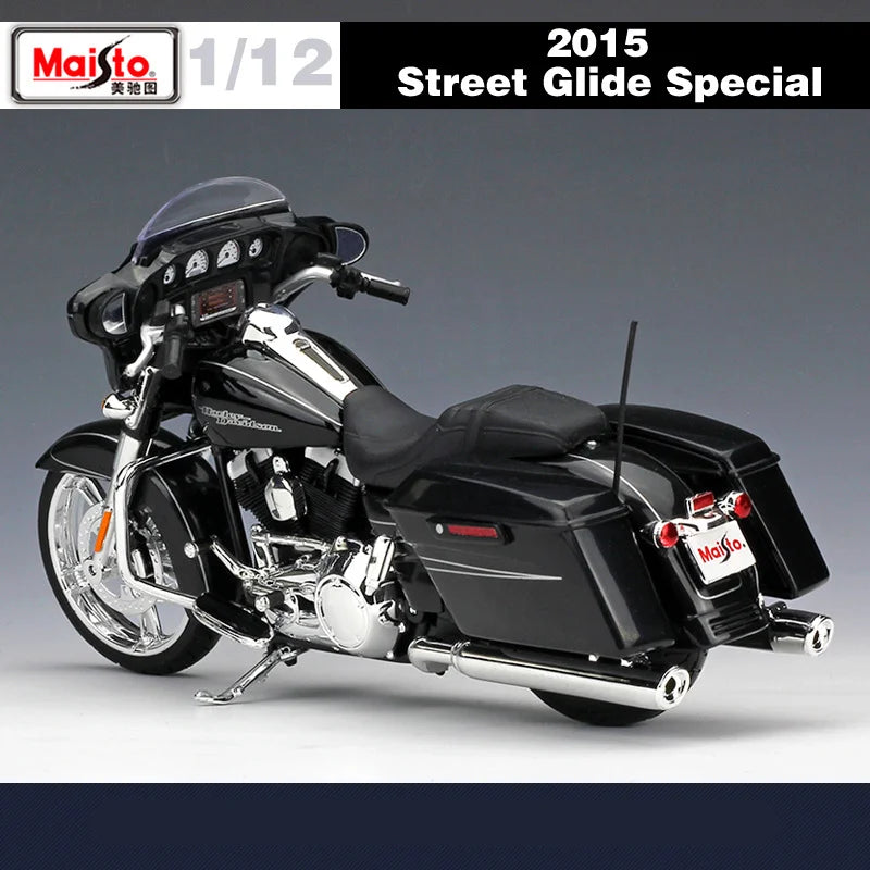 Diecast Harley Street Glide Special 2015 Motorcycle Model 1 to 12 Scale