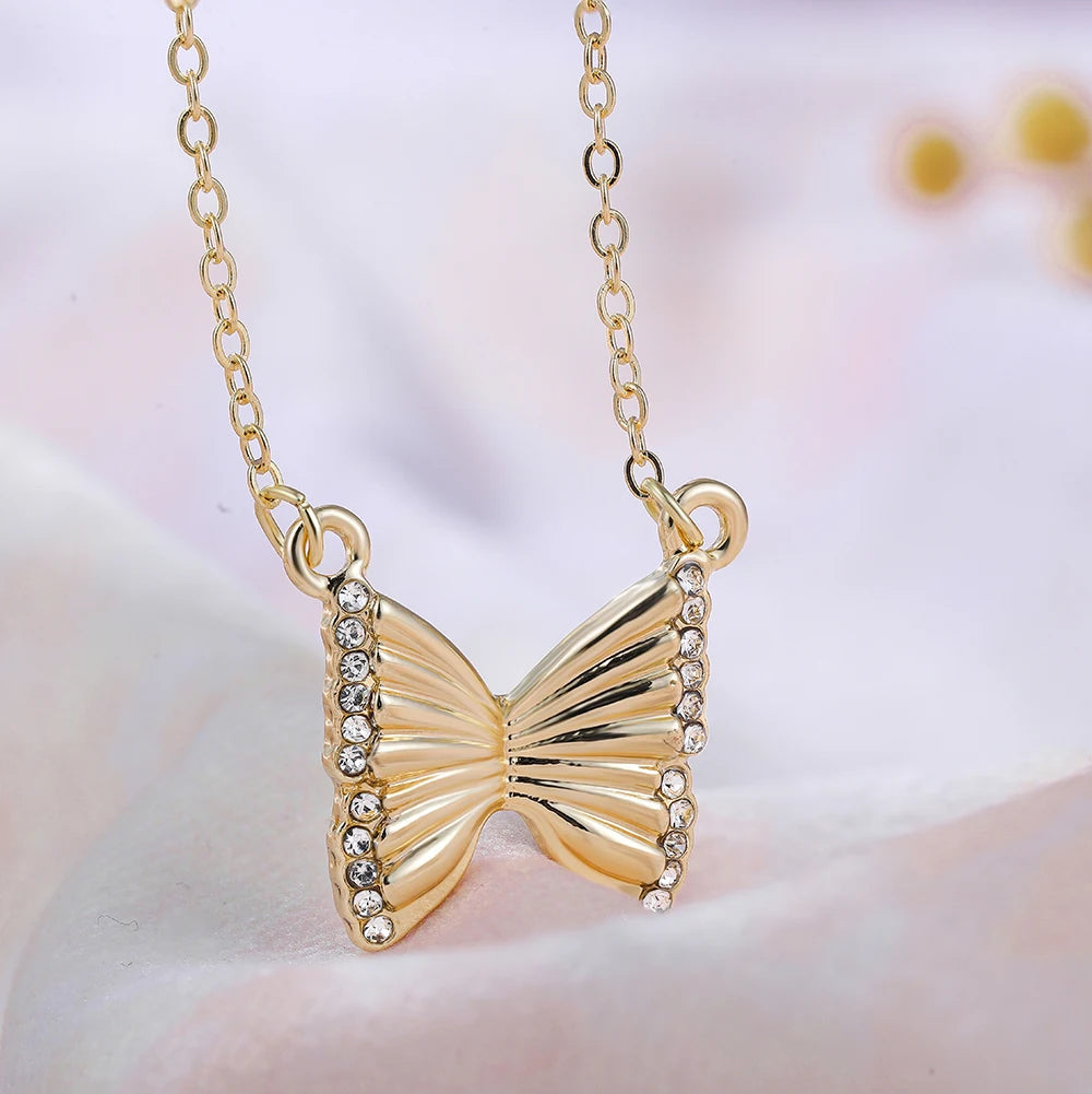 Rhinestones Gold Color Butterfly Necklace for Women Simple Temperament Clavicle Chains