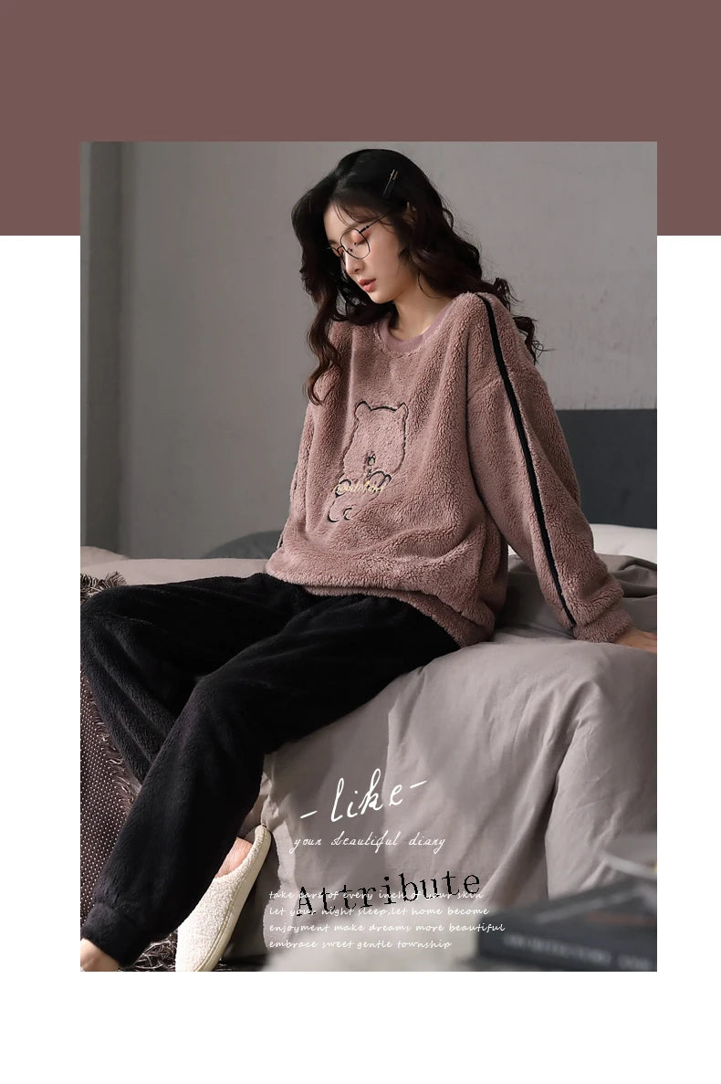 Women’s Winter Flannel Pajama Set – Warm, Thick Coral Fleece 2-Piece Loungewear