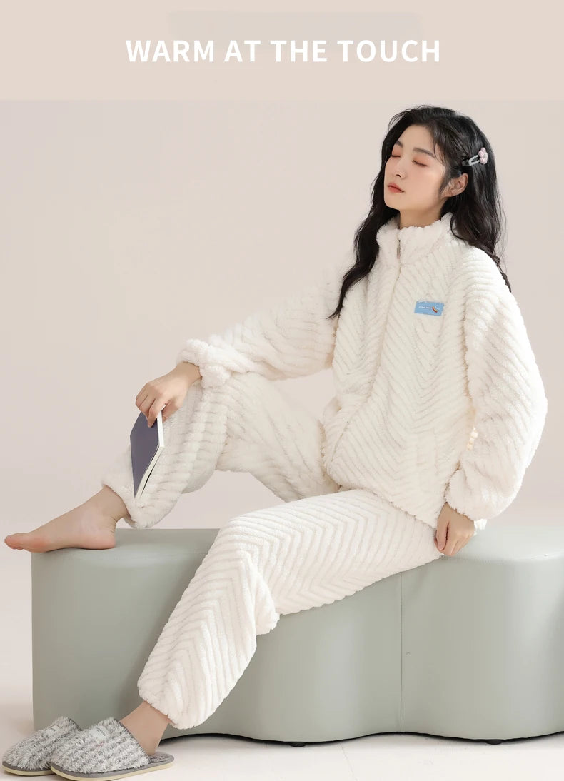 Women’s Winter Flannel Pajama Set – Thick, Soft Coral Fleece with Zipper & Oversized Fit