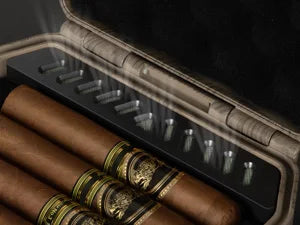 Travel Cigar Humidor with Cigar Lighter, Cedar Wood, V Cut Cutter, Portable Cigar Humidor with Humidifier & Hygrometer