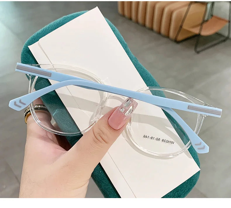 Fashionable face-shaping plain glasses