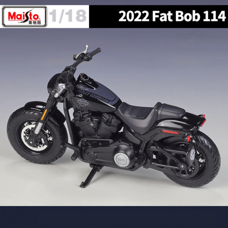 Diecast Harley Fat Bob 114 2022 Motorcycle Model 1 to 18 Scale