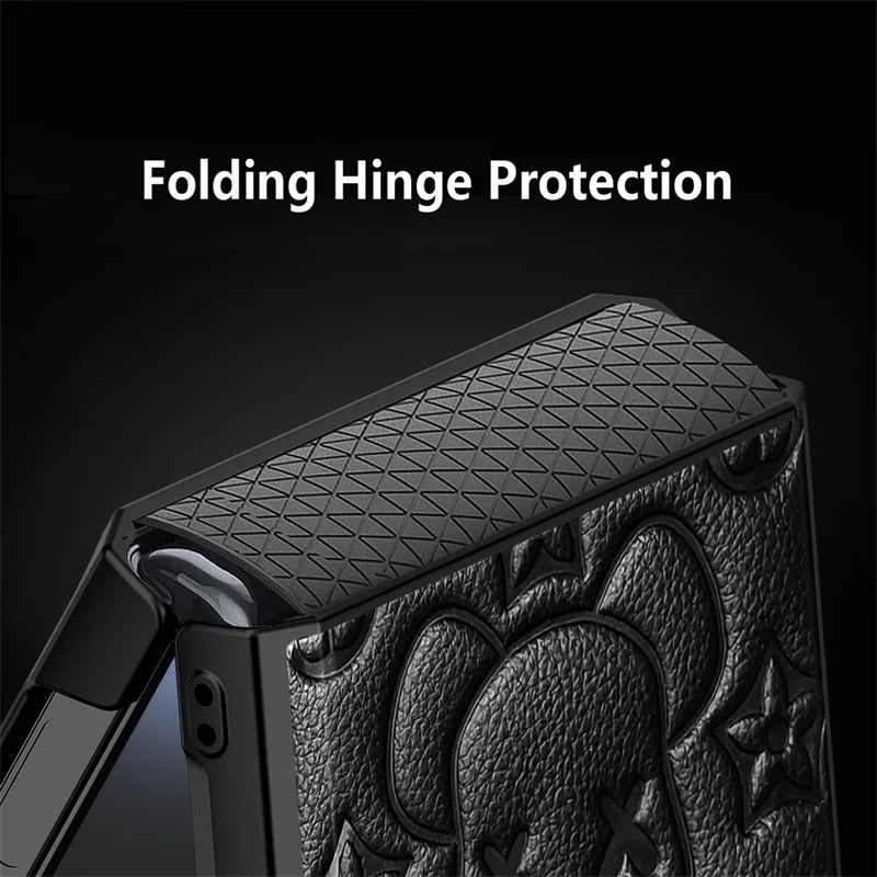 Cute Bear Folding Screen Phone Case For Samsung Z Flip 3 4 5 Folding Hinge Center Axis Case Film Integrated Phone Case