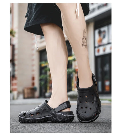 Men Sandals Hot sell Outdoor Garden Clogs Hole Shoes Male Casual Shoes Water Shoes Comfort Home Soft Slippers