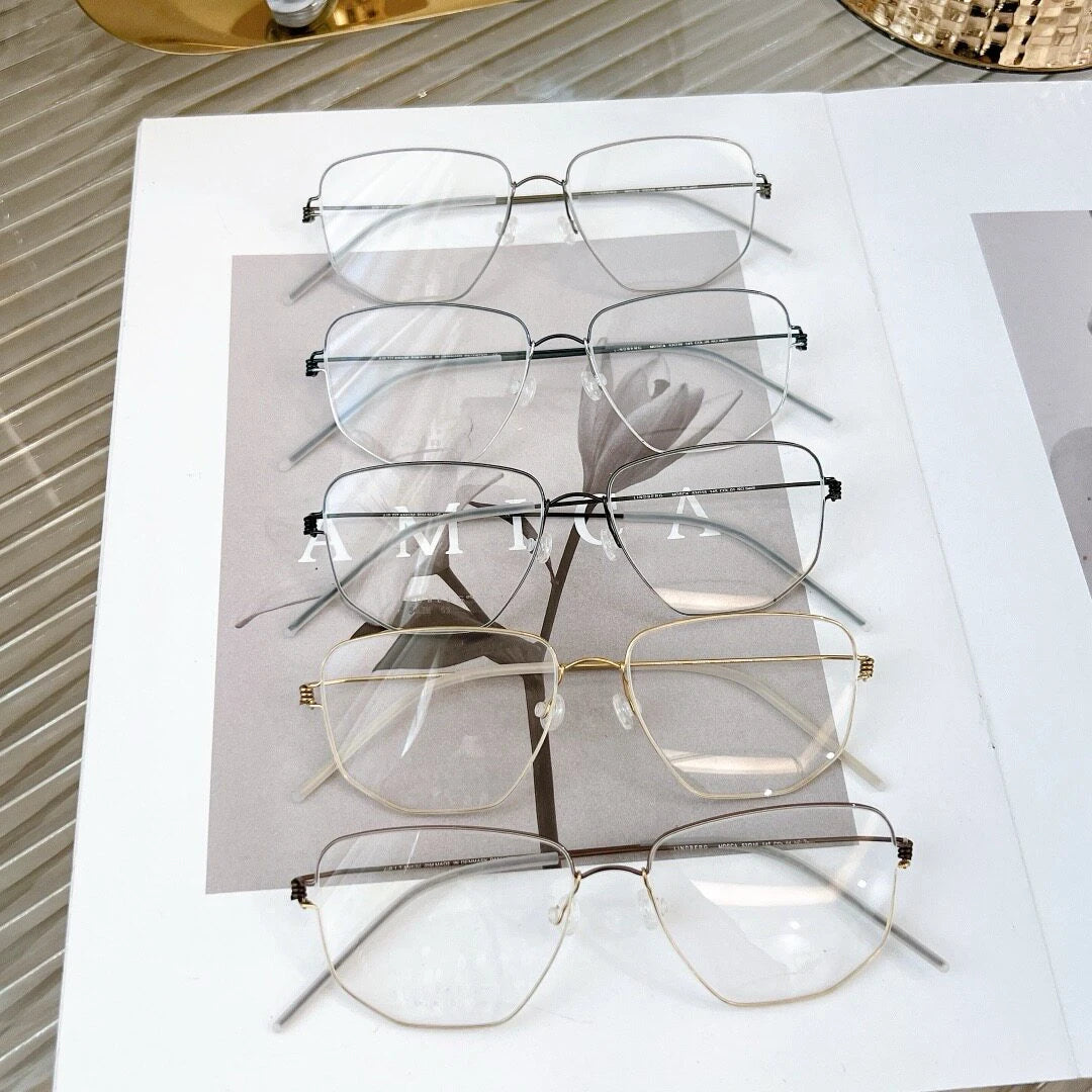 Irregular Polygon Titanium Screwless Eyeglasses Frame