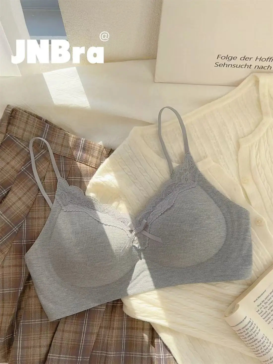 Womens Lace Wireless Push Up Bra