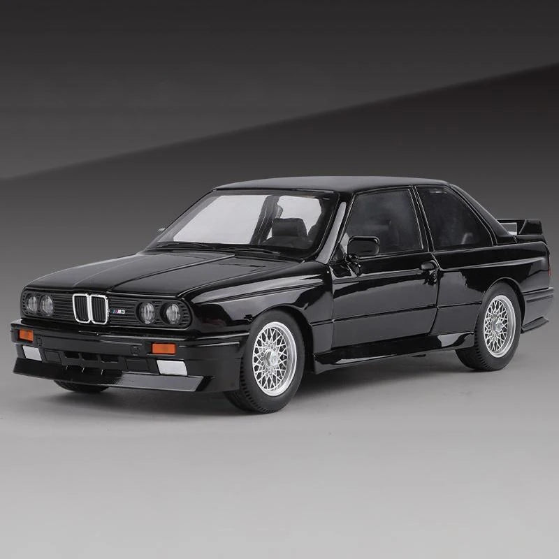 1:24 M3 E30 IM Alloy Miniature Car Diecast Metal Model Collection Hobbies Birthday Present With Friend Decoration Classic Car GT