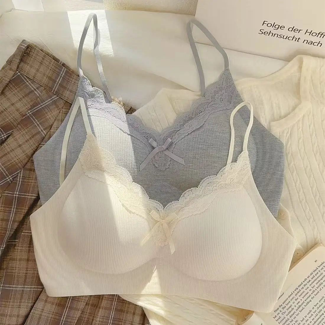 Womens Lace Wireless Push Up Bra