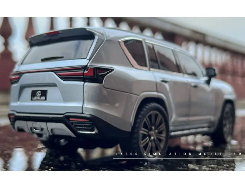 1:24 Lexus LX600 SUV Metal Model Car Toys Alloy Diecast Simulation Offroad Vehicles Sound And Light Cars