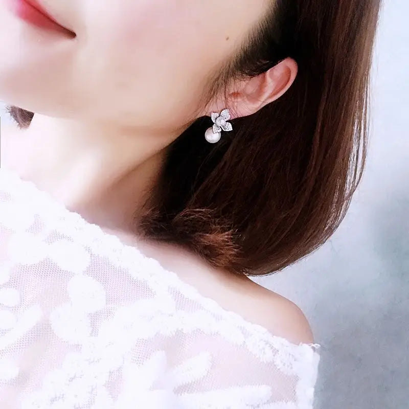 Shiny Imitation Pearl Flower Dangle Earrings for Women Fashion Cubic Zirconia Gold Color Bridal