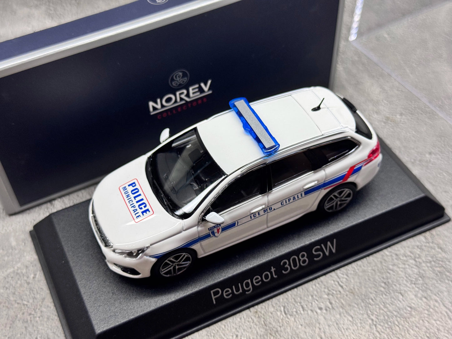 1 43 Scale Peugeot 308 SW 2018 Police Diecast Model Car