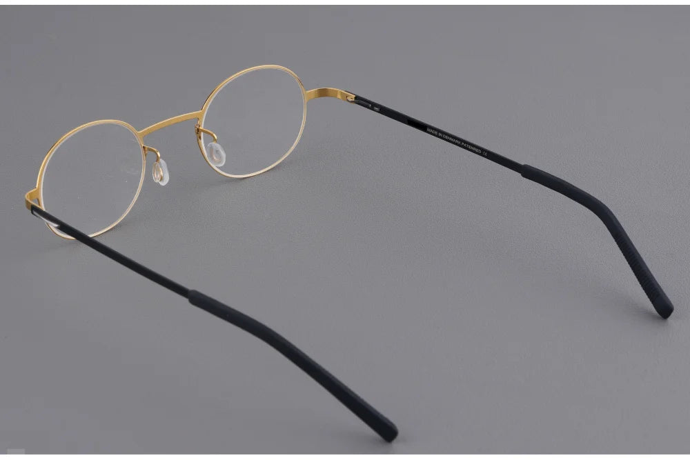 Small Face Round Titanium Screwless Eyeglasses Frame