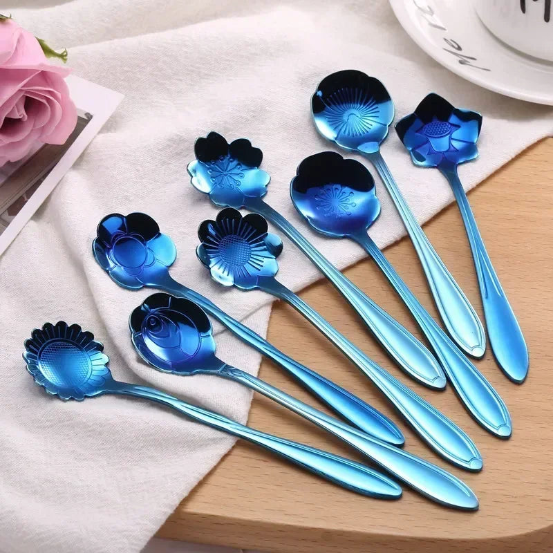 8pcs Gold Dessert Spoons Small Flower Spoon Set Stainless Steel Teaspoons Milk Stir Tool for Fruit Honey Lovely Dinnerware Set