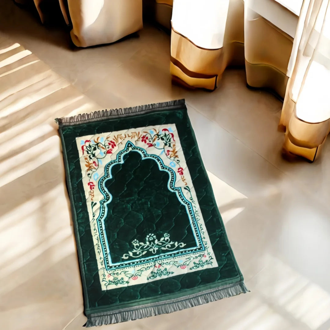 Muslim Prayer Rug Soft 80*120cm Large Prayer Mat Islam Padded Islamic Prayer Mat Thick for Men and Women