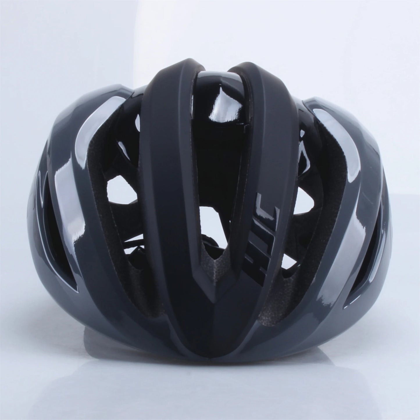 Ultra Light Cycling Helmet Matte Finish Road And Mountain Bike Safety Helmet