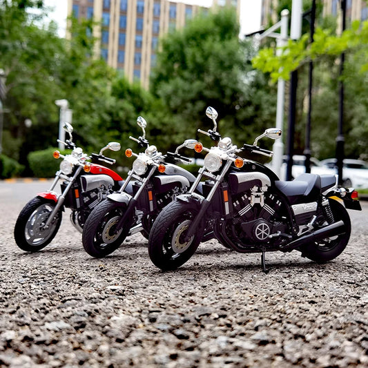 Diecast Yamaha VMAX Heritage Motorcycle Model 1 to 12 Scale