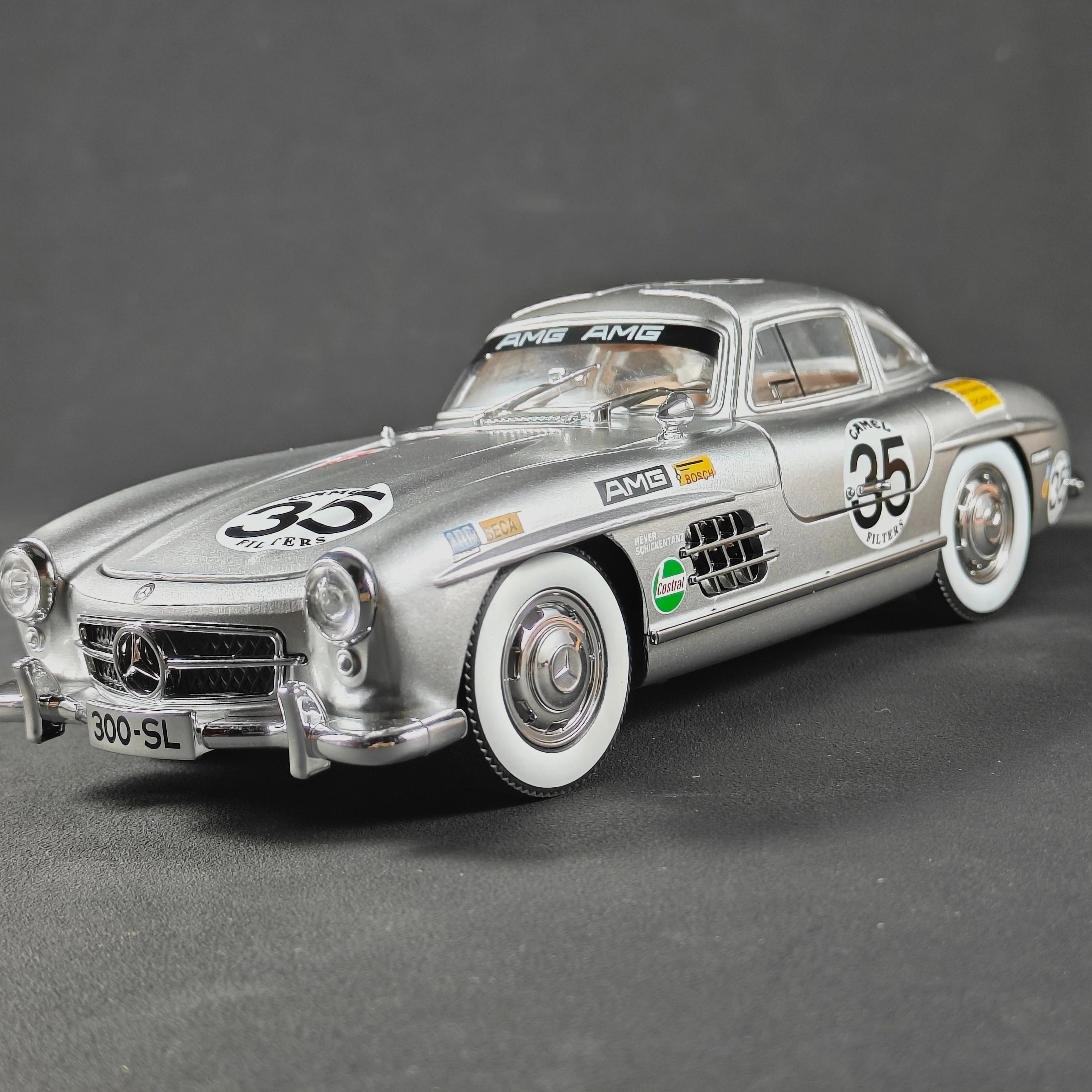 1:24 Mercedes-Benz 300SL Electroplated Version Alloy Diecast Classic Car Model Display Collection