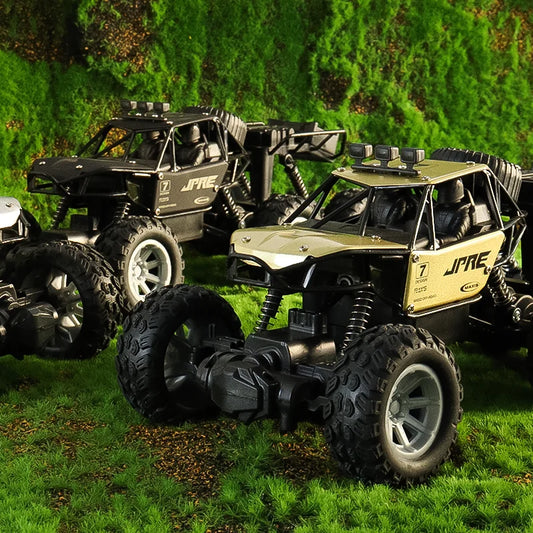1 to 18 Scale Six Wheel Drive Remote Control Off Road Climbing Truck