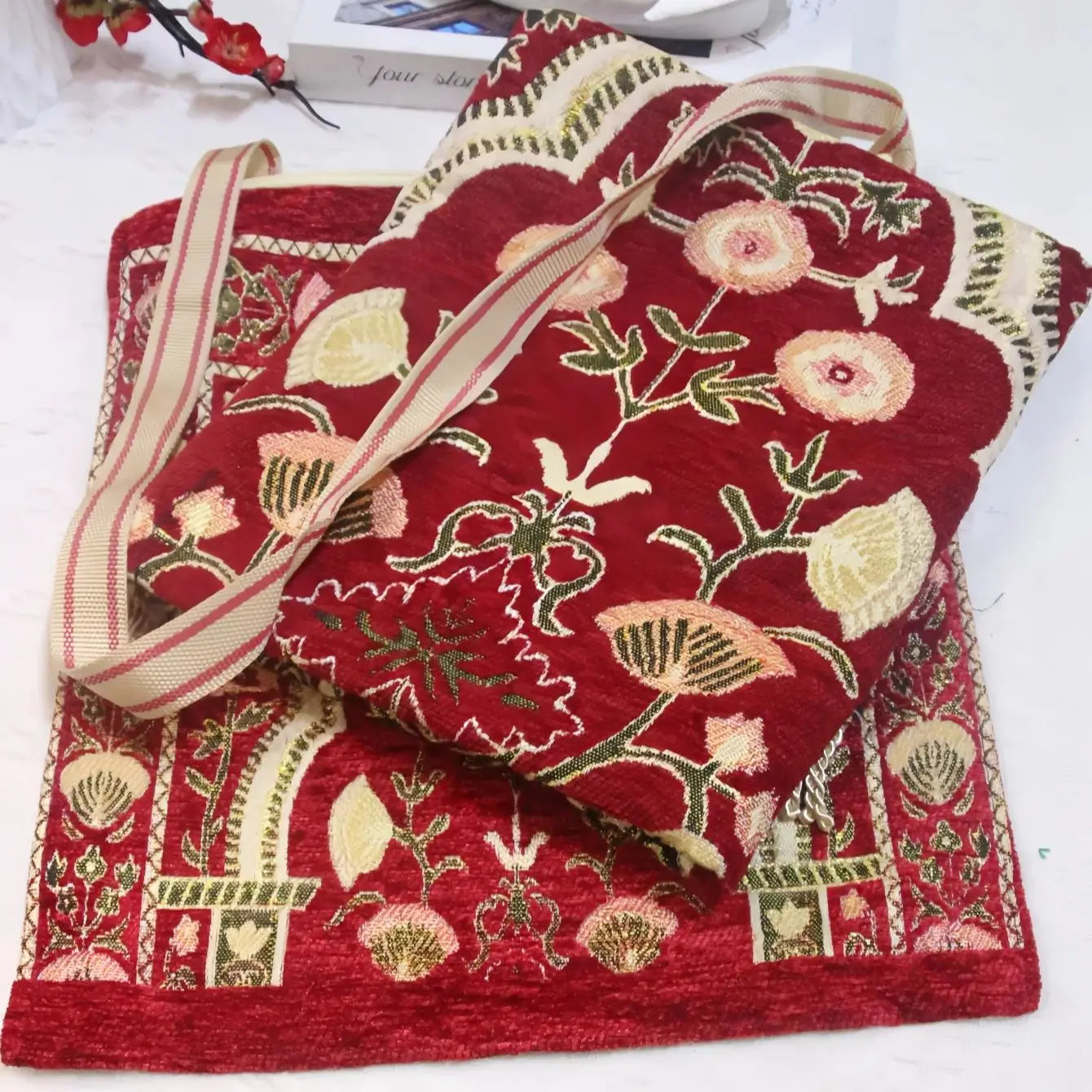 Prayer Rug Islamic Portable Muslim Prayer Rug Set with Elegant Bags Soft Carpet for Ramadan Islamic Muslim Great Gift for Family