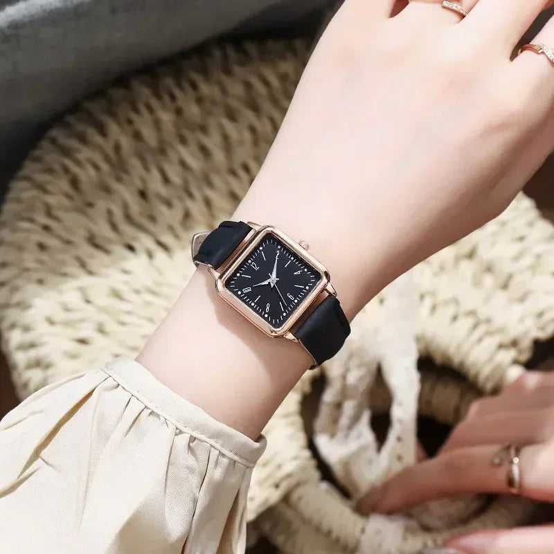 Fashion Simple Quartz watch for Women Wristwatches Ladies Red Leather Business Students Casual Watch