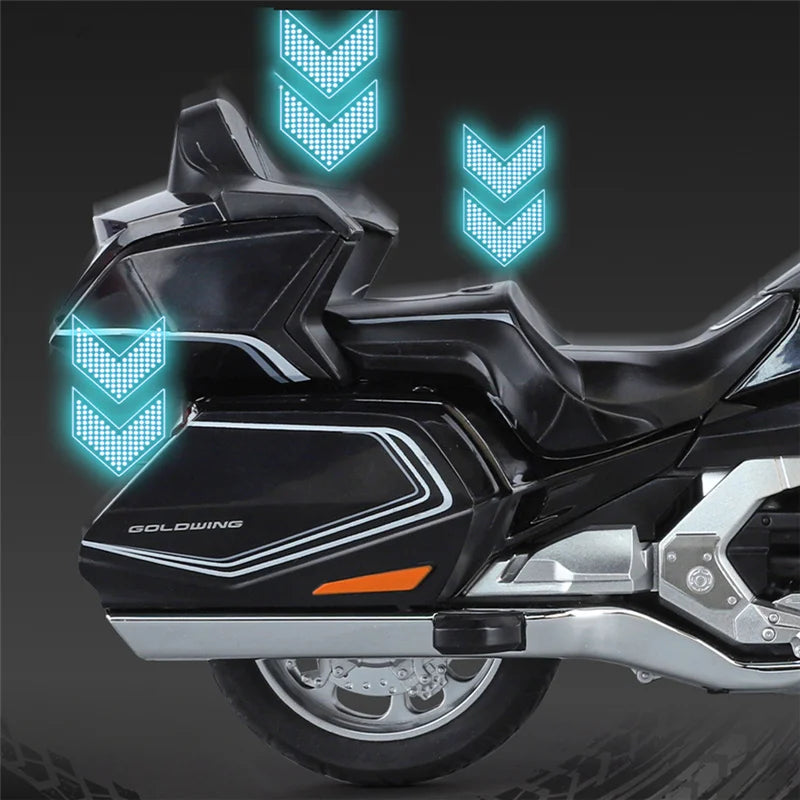 Diecast Honda Gold Wing GL1800 2021 Touring Motorcycle Model 1 to 11 Scale
