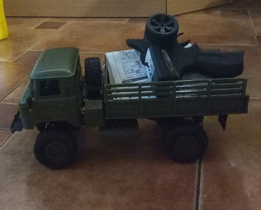 1 to 16 Scale 4WD Remote Control Military Cargo Truck